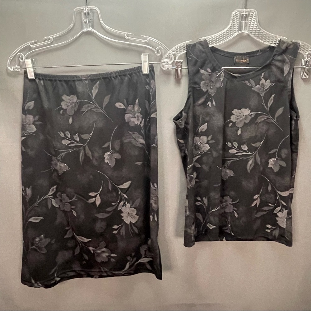 Vintage Pariscope midi skirt set black floral pattern with glitter detail